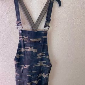 Forever 21 camo overalls